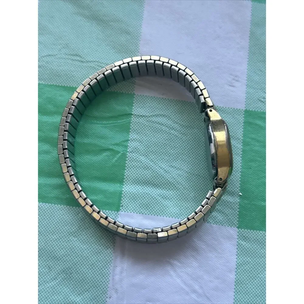 Vintage Pulsar Gold Tone Women’s Quartz Watch V401-5010